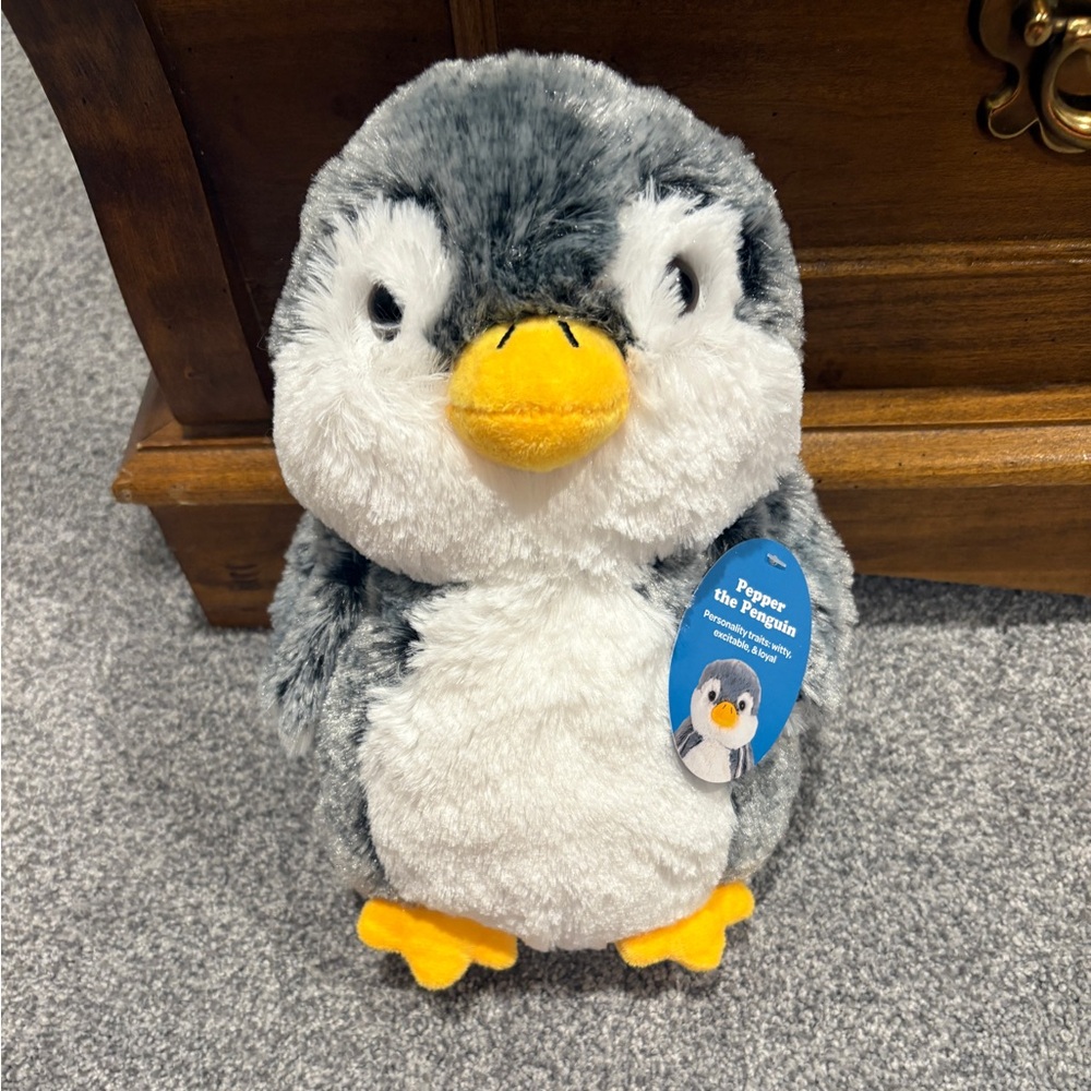 Send a Friend Pepper the Penguin, NWT